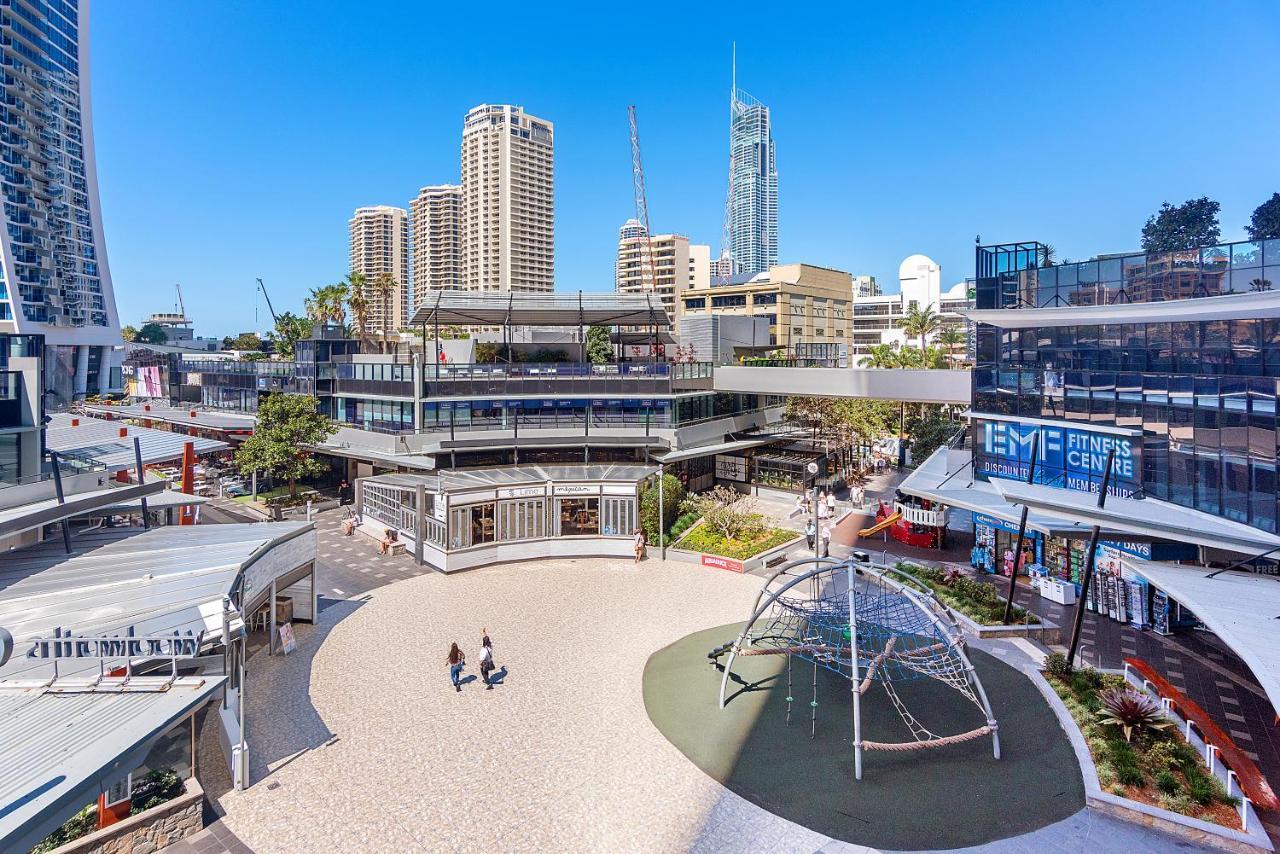 Circle On Cavill - Hosted By Coastal Letting Apartment Gold Coast Exterior photo