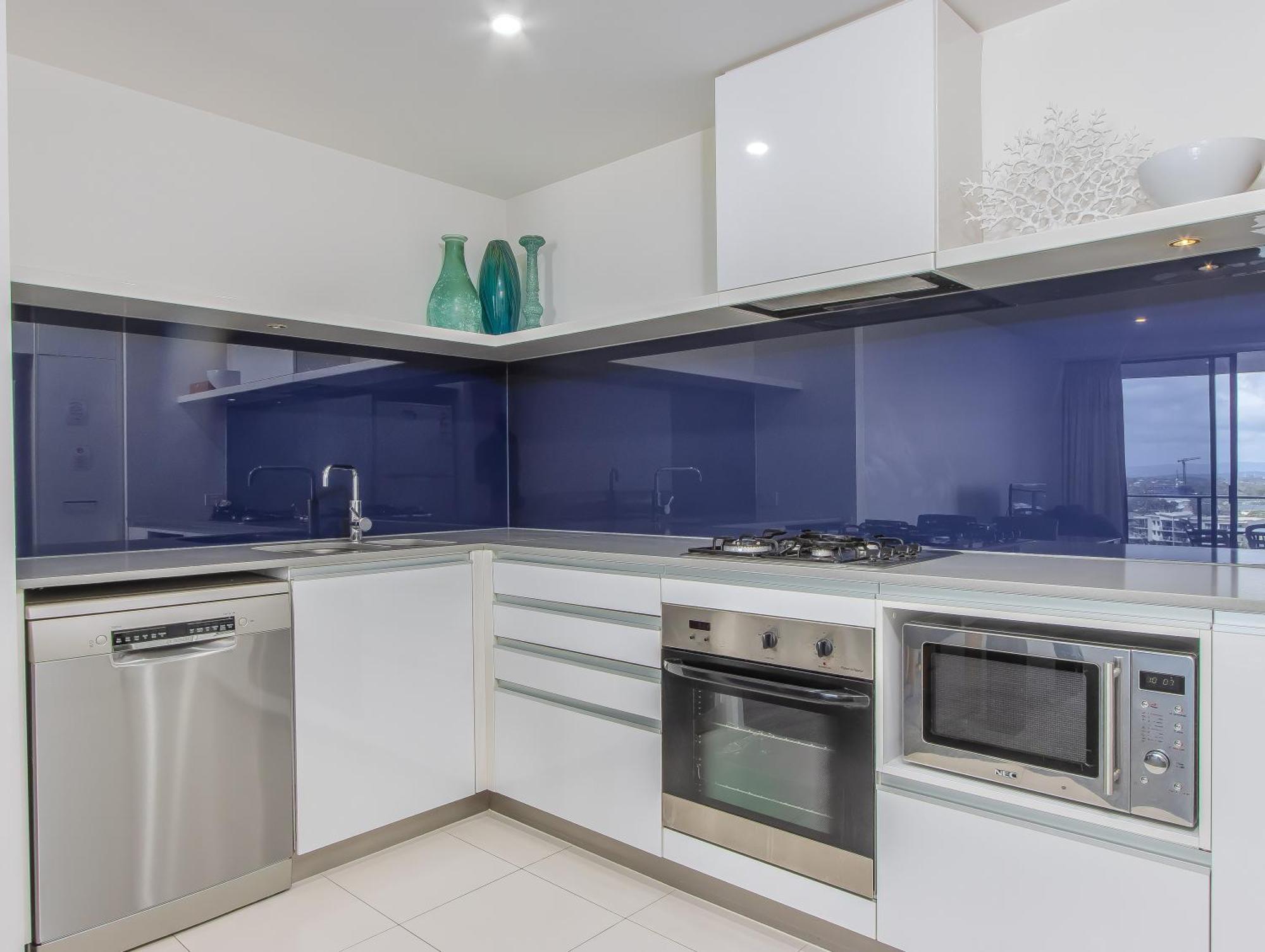 Circle On Cavill - Hosted By Coastal Letting Apartment Gold Coast Exterior photo