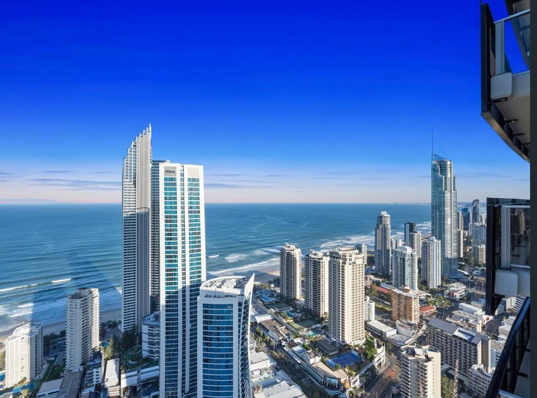 Circle On Cavill - Hosted By Coastal Letting Apartment Gold Coast Exterior photo